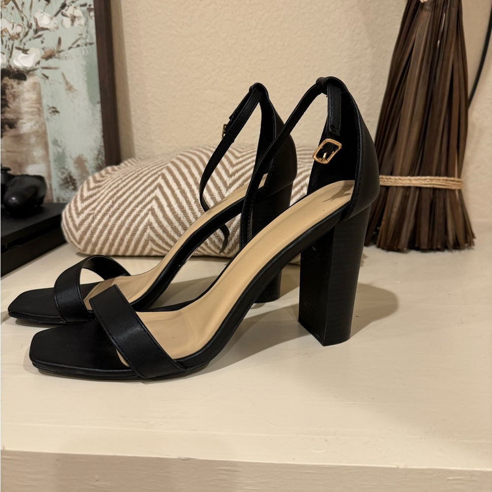 Black heels!